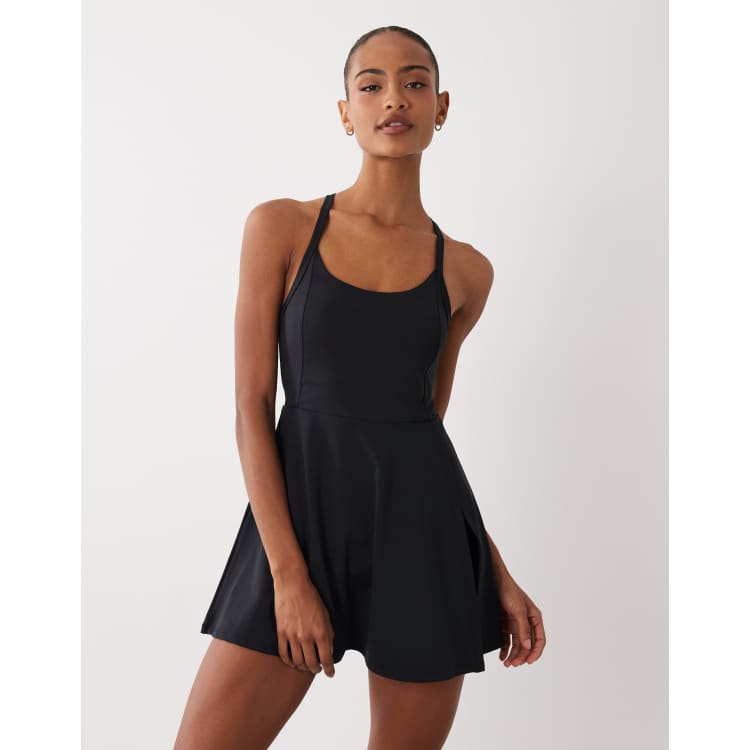 4505 active cross back tennis dress with inner bra and shorts in black
