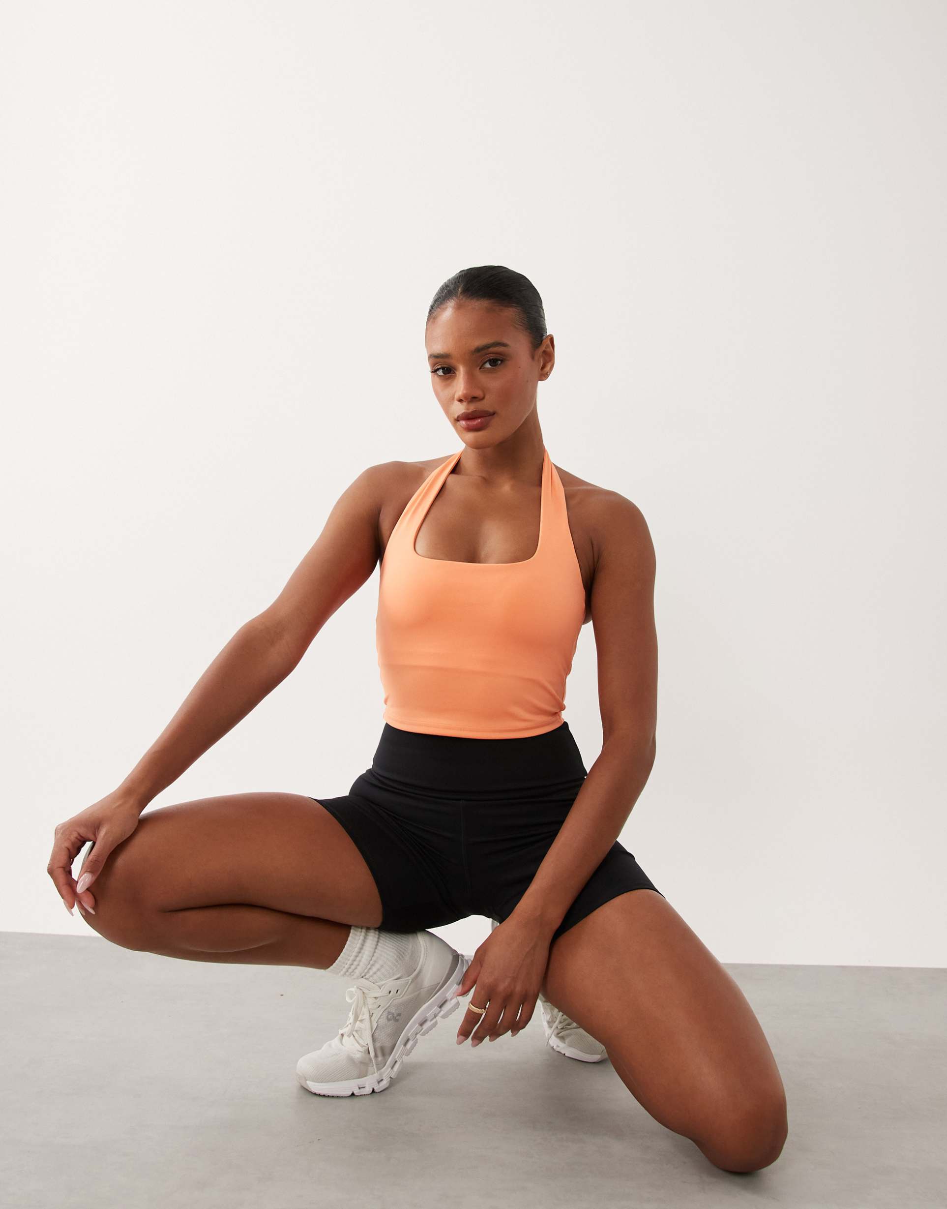 4505 active halter neck performance tank top with inner bra in apricot