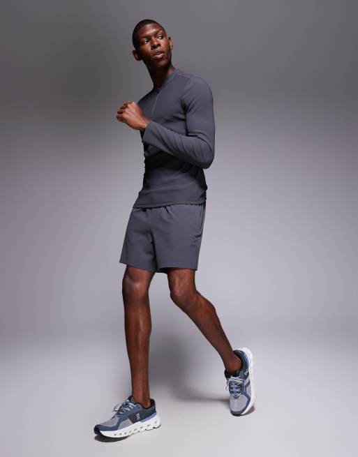 4505 - Active - Koksgrå ribstrikket løbetop med lange ærmer og lynlås i slim fit, 2 af 5
