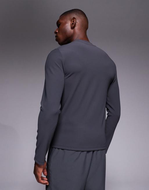 4505 - Active - Koksgrå ribstrikket løbetop med lange ærmer og lynlås i slim fit, 3 af 5