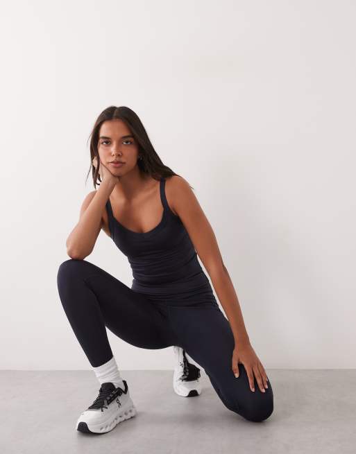 4505 active medium support running singlet with inner bra and adjustable straps in navy, 2 of 4