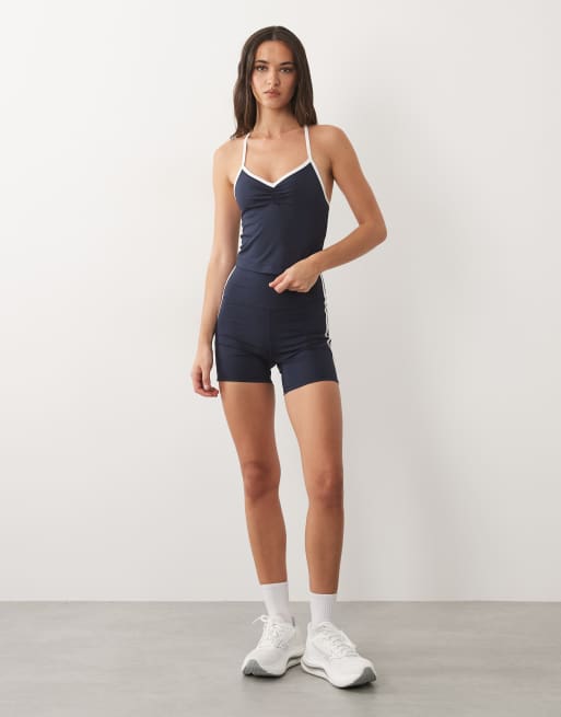 4505 active ruched front vest with inner bra and contrast piping in deep navy, 2 of 4