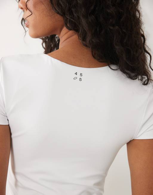 4505 active scoop neck baby tee with inner bra and removable padding in white, 3 of 4