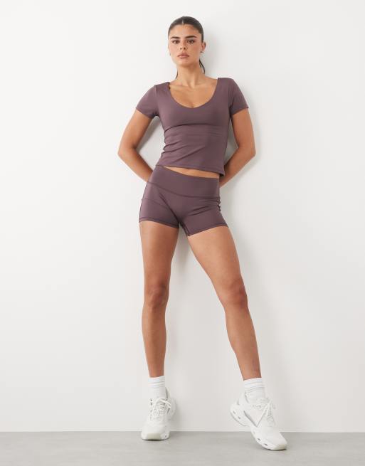 4505 active scoop neck performance baby t-shirt with inner bra in taupe brown, 2 of 4