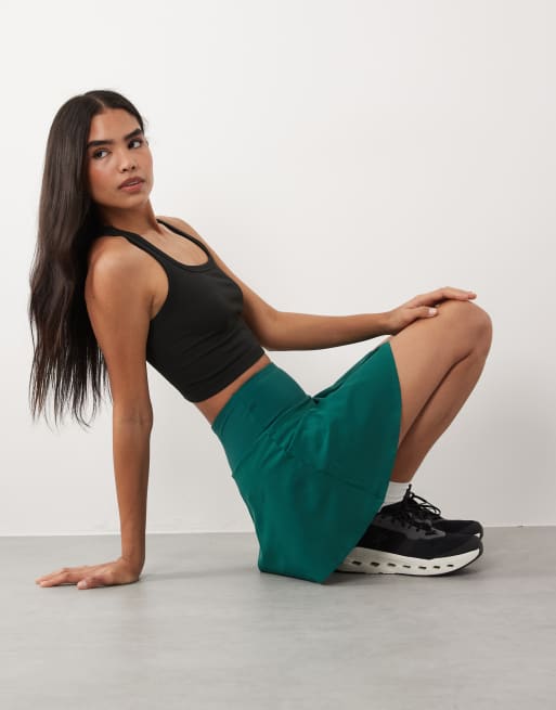 4505 - Active Tennis - Gonna morbida color verde brillante con pantaloncini interni