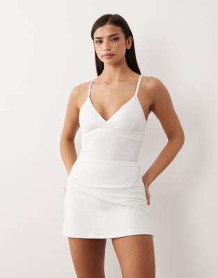 4505 active tennis skirt with under shorts and phone pocket in white white 7690₽