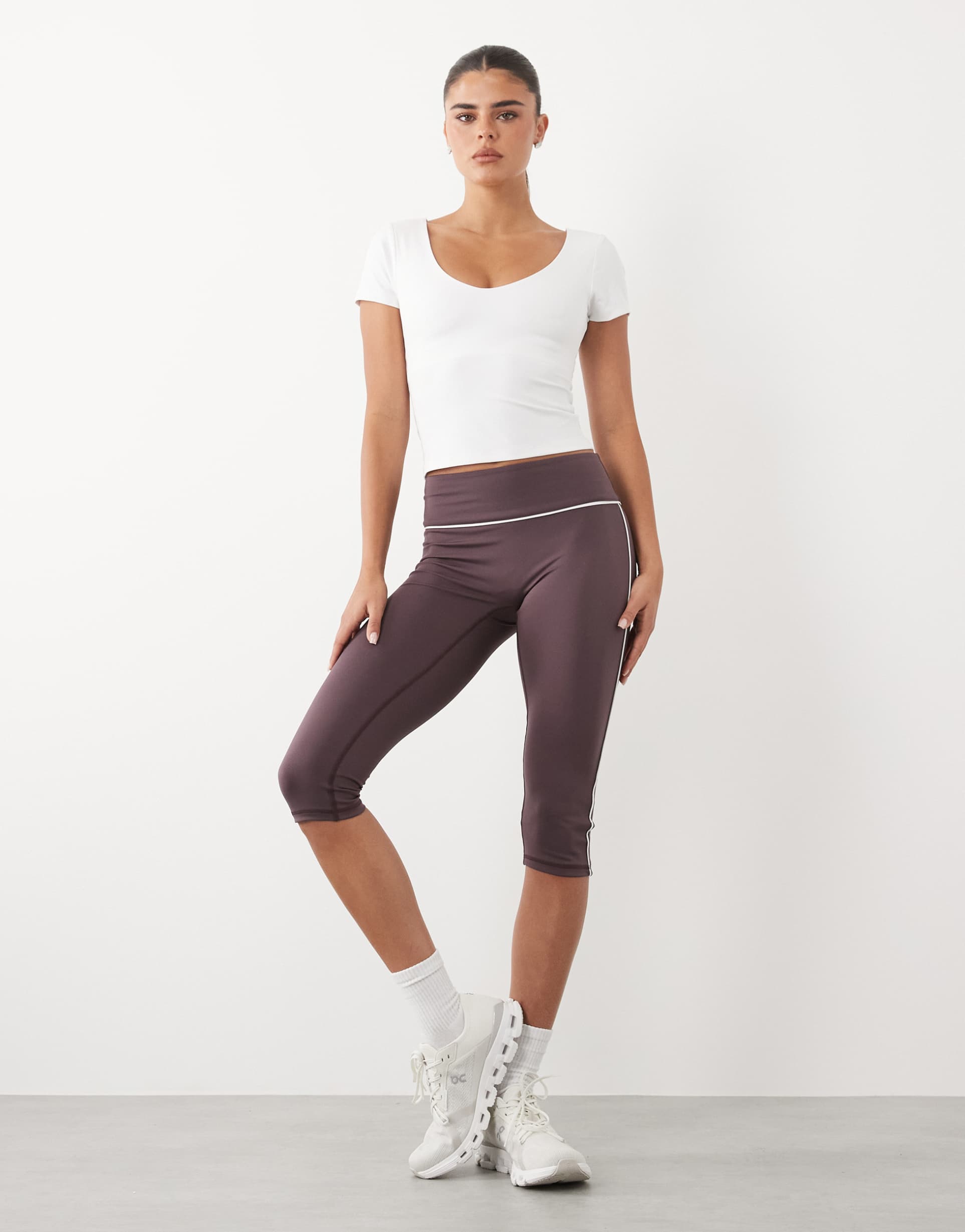 4505 active v neck performance baby t-shirt with inner bra in white