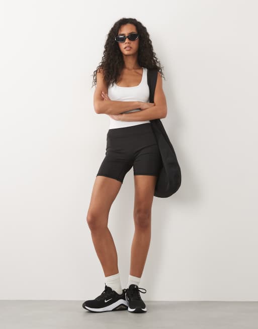 4505 aktive bum sculpt højtaljede leggings med korte ben 5" i sort, 2 af 5