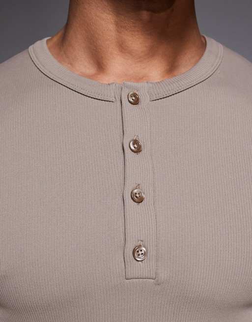 4505 - Beige sømløs T-shirt i ribstrik i slim fit med henley-design, 5 af 5