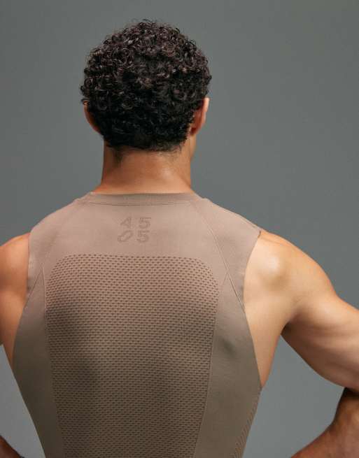 4505 – Beige underställslinne i seamless-design med muscle fit och definierande kompression, 3 av 5