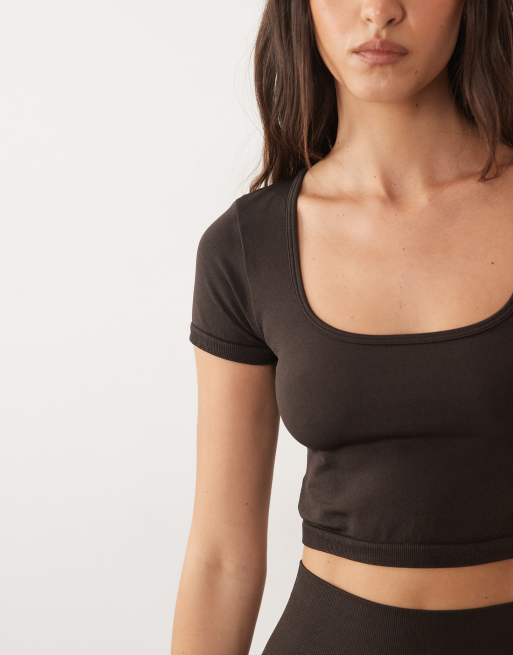 4505 bezszwowy top baby tee do treningu w kolorze coffee, 3 z 4