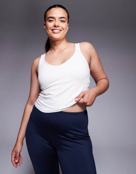 4505 Curve smooth seamless V neck vest with inner bra in parchment