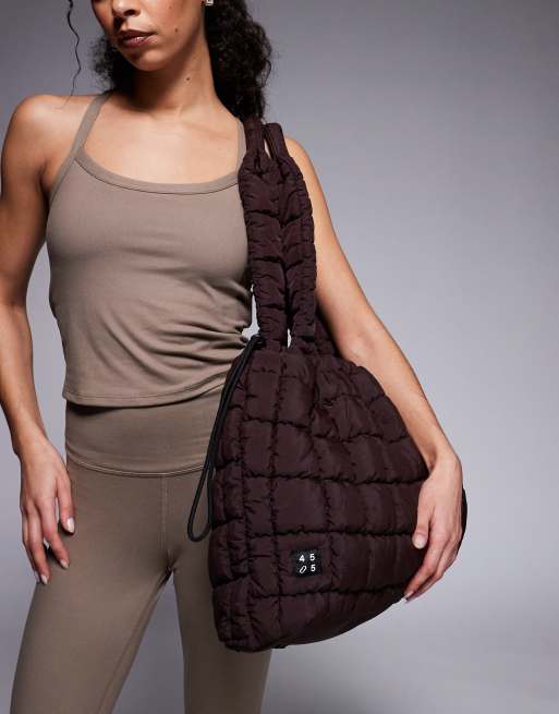 4505 - Borsa grande da palestra color uva passa trapuntata con coulisse