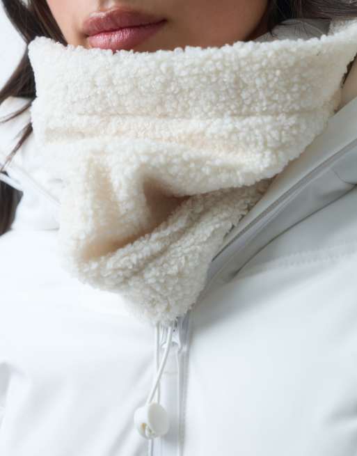 4505 braga de cuello ajustable de borreguito para esquí en color blanco mantequilla, 2 de 3