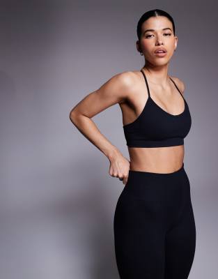 4505 - Brassière de sport maintien léger en tissu finement côtelé sans coutures - Noir