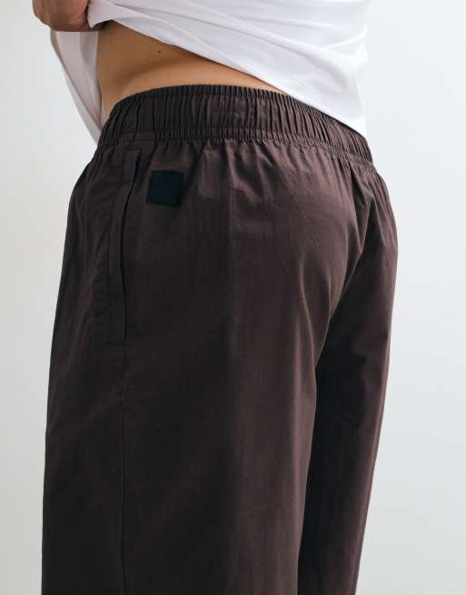 4505 brede ben bomulds-ripstop 10 tommer løfteshorts med lynlåslommer i brun, 5 af 5