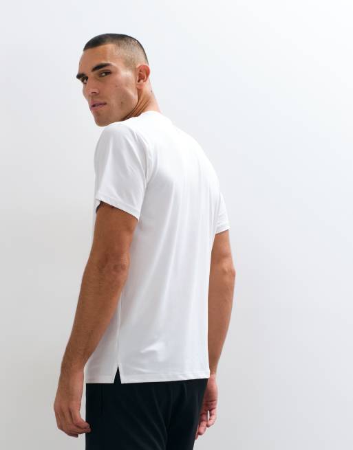 4505 camiseta de entrenamiento ligera de secado rápido con logo en el pecho en blanco, 4 de 5