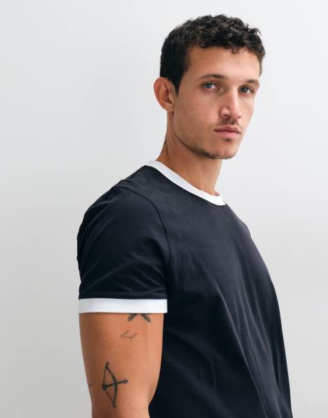 4505 camiseta ringer de algodón de corte ajustado y efecto encogido con acabado de secado rápido en negro - view 1