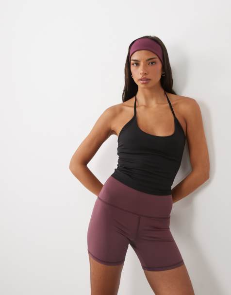 4505 Camisole mit weichem Griff, Neckholder und integriertem BH in Schwarz - view 1
