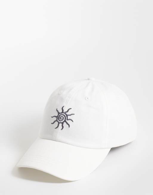 4505 - Cappellino in cotone bianco vintage con sole ricamato