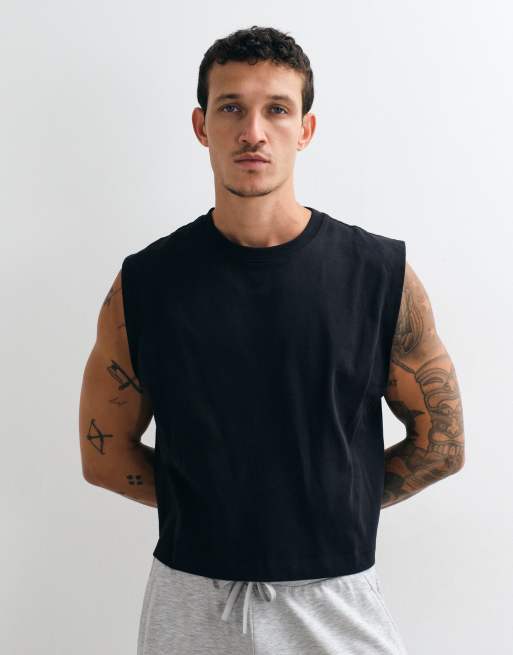 4505 cotton cropped lifting tank top with back print in black, 2 of 5