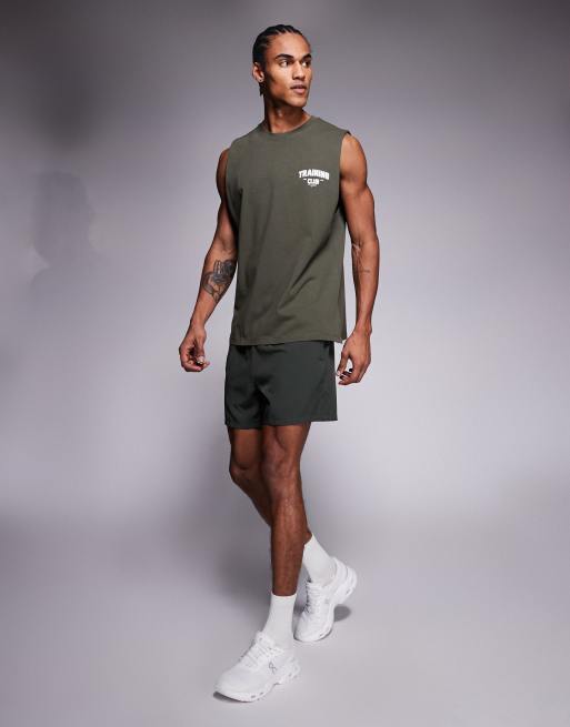 4505 cotton oversized pump training tank with chest graphic and quick dry finish in washed khaki, 2 of 5