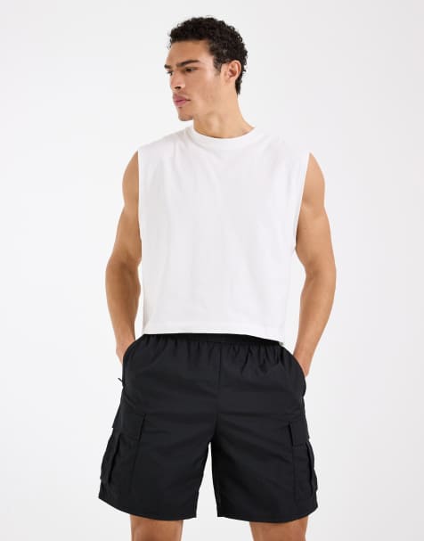 4505 crinkle nylon 7" cargo training shorts with zip pockets in black - view 1