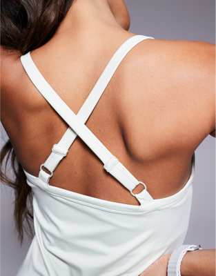 4505 CROSS BACK SCOOP NECK RUNNING TANK TOP WITH ADJUSTABLE STRAPS 