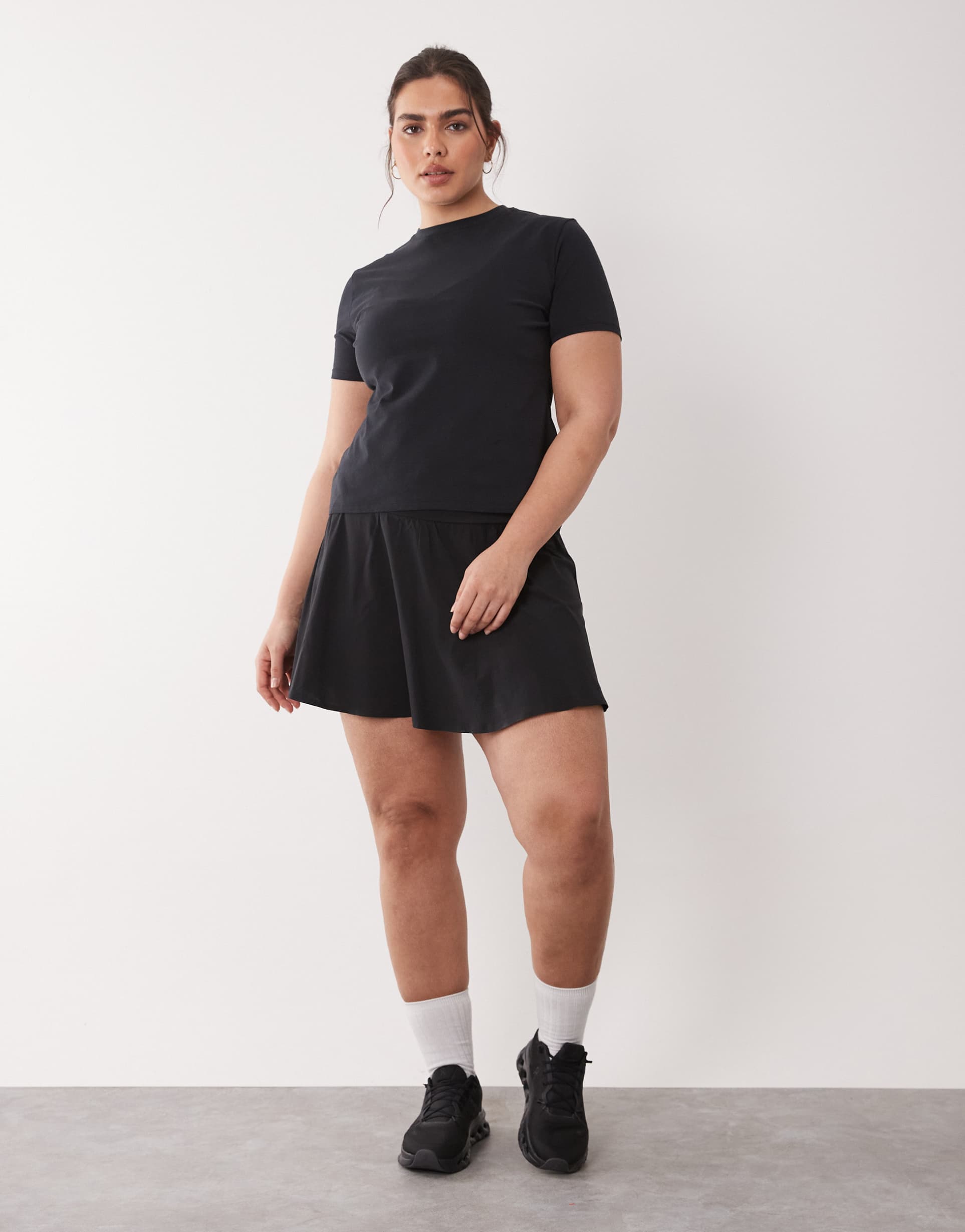 4505 curve active flippy tennis skirt with liner shorts in black