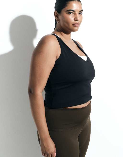 4505 Curve active V-neck racer back vest with inner bra in black, 5 of 5