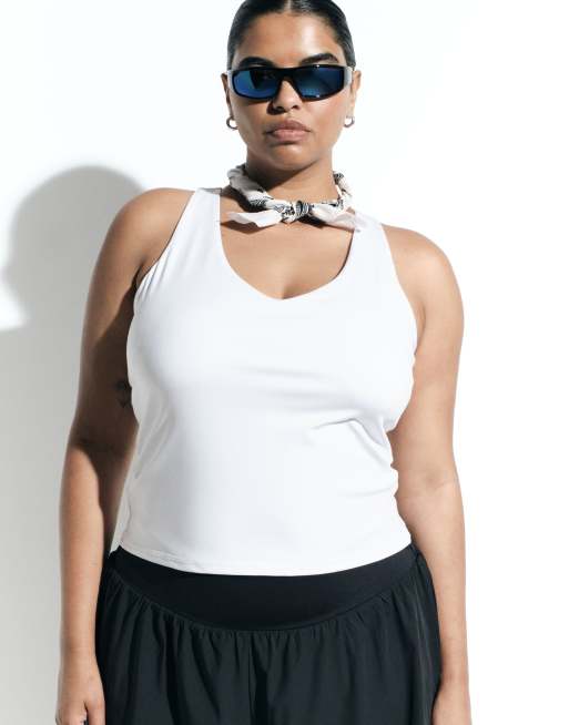 4505 Curve active V-neck racer back vest with inner bra in white, 3 of 6