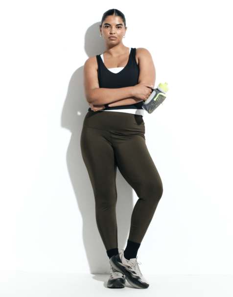 4505 Curve - Débardeur de sport à dos nu, col V avec brassière intégrée et legging 13 cm à taille haute cintrée - Noir - view 1