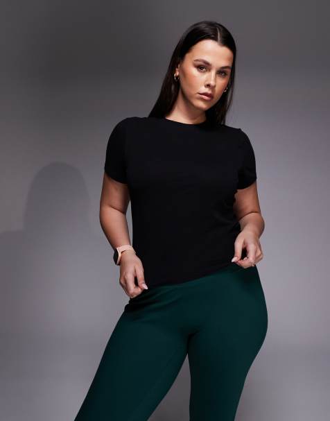 4505 Curve fitted cotton everyday t-shirt with quick dry finish in black - view 1