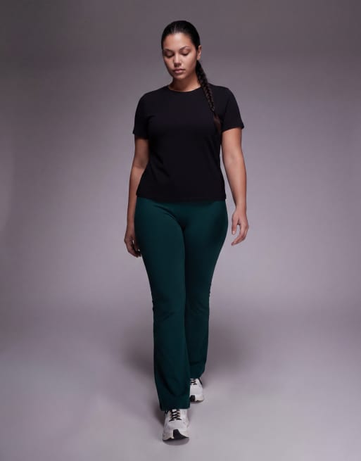4505 Curve fitted cotton everyday t-shirt with quick dry finish in black, 4 of 4