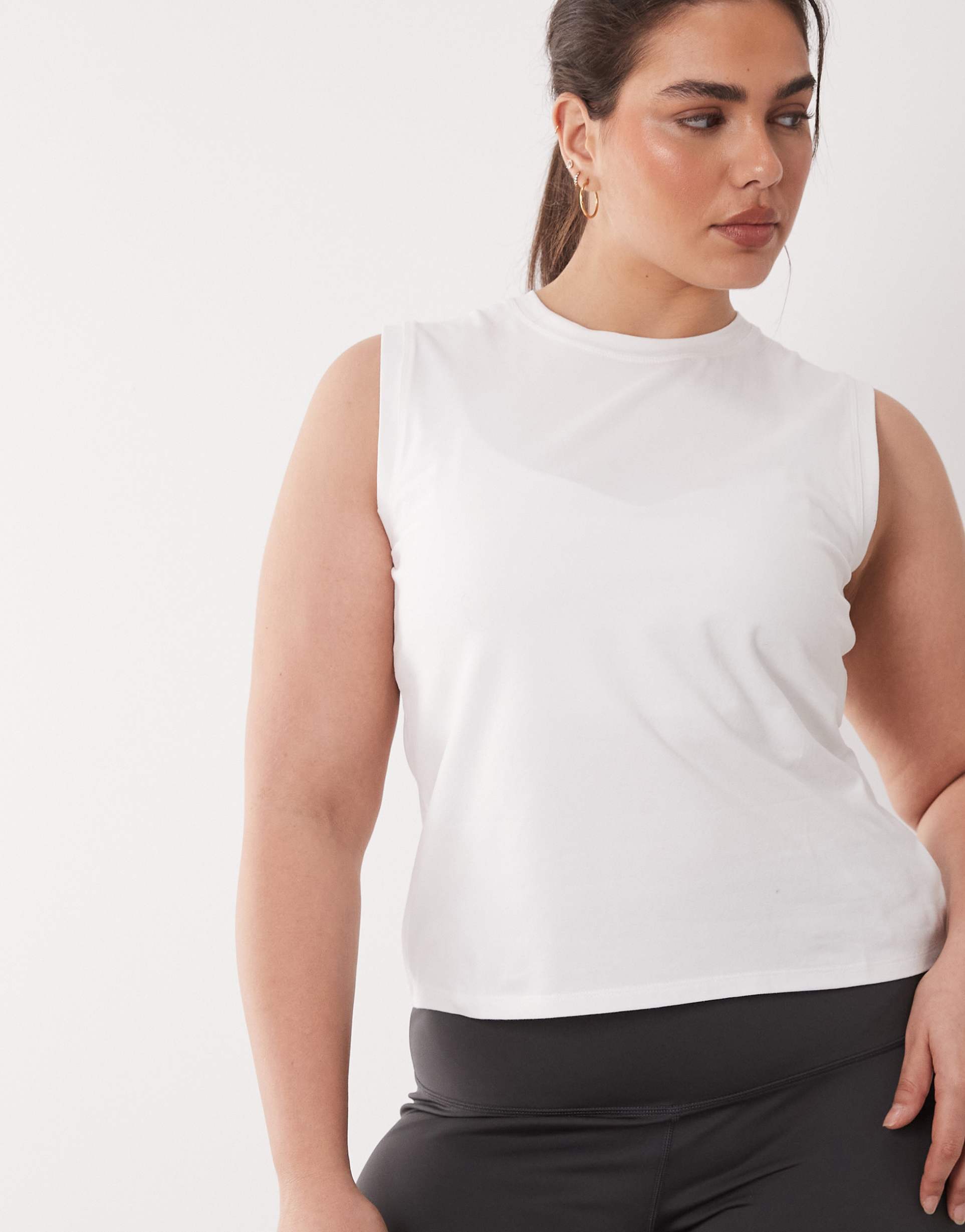 4505 curve fitted cotton everyday tank top with quick dry finish in white