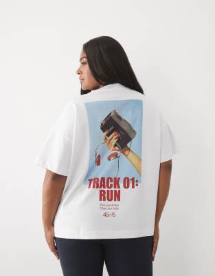 4505 Curve Heavyweight Cotton Oversized T-shirt With Retro Back Print In White
