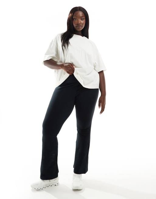 4505 Curve - Hvid oversized T-shirt med 'Serotonin Studio'-print på ryggen i kraftigt materiale , 2 af 4