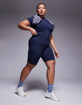 4505 4505 Curve Icon 8 inch soft touch high waist legging short in midnight navy