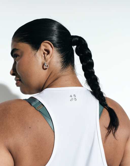 4505 Curve Icon active quick dry chuck on performance vest in white, 4 of 5