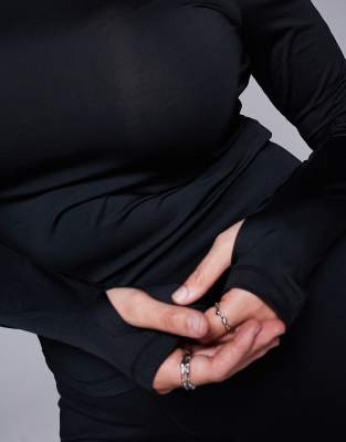 4505 Curve Icon active quick dry slim fit long sleeve top in black