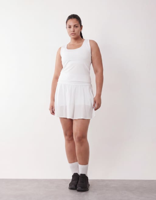 4505 Curve Icon active slightly cropped vest in white, 3 of 4