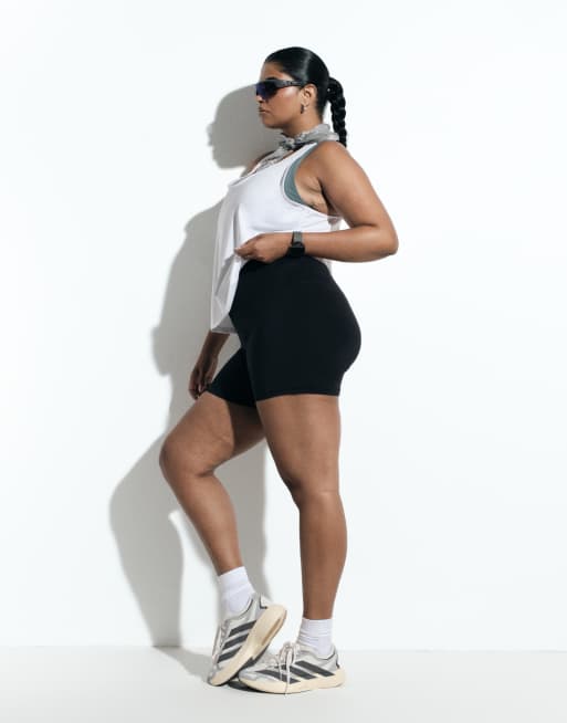4505 Curve - Icon Active - Sorte 13-cm-leggingsshorts med høj talje og telefonlomme med lynlås, 3 af 5