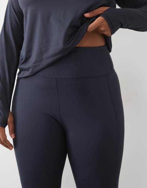 4505 Curve Icon active tie waist run legging with phone pocket in navy, 5 of 5