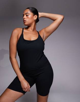 4505 Curve - Icon - Caraco de yoga en tissu doux avec brassière intégrée et bretelles réglables - Noir