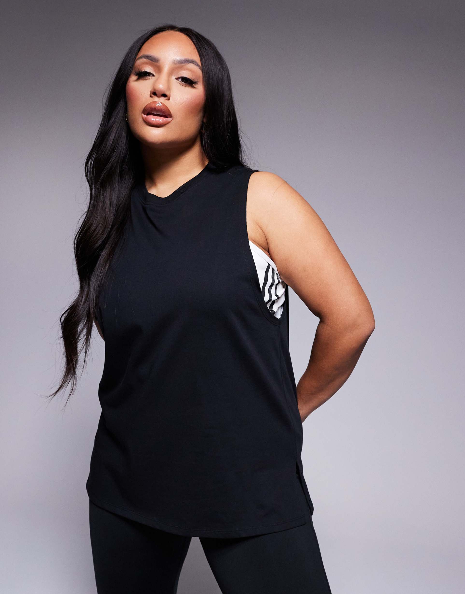 4505 curve icon dropped armholes cotton training tank top with quick dry finish in black