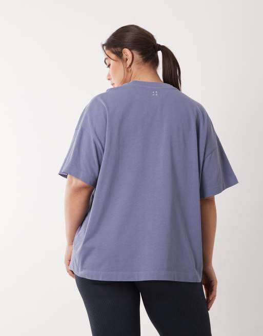 4505 Curve Icon heavyweight cotton oversized t-shirt with quick dry finish in washed blue, 3 of 4