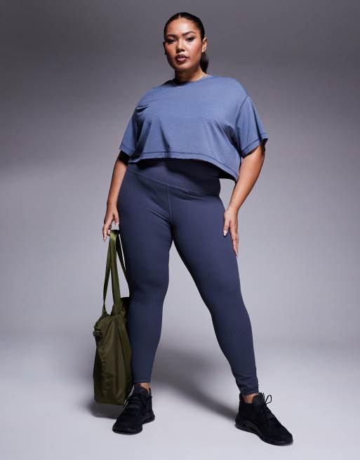 4505 Curve - Icon - Kornblå cropped T-shirt i hurtigttørrende performance-materiale i firkantet pasform 