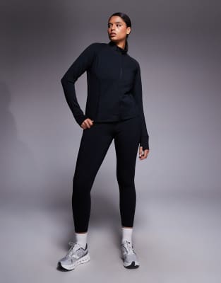 4505 Curve - Icon - Langärmlige, figurformende Sportjacke in Schwarz mit Reißverschluss vorne und an den Taschen