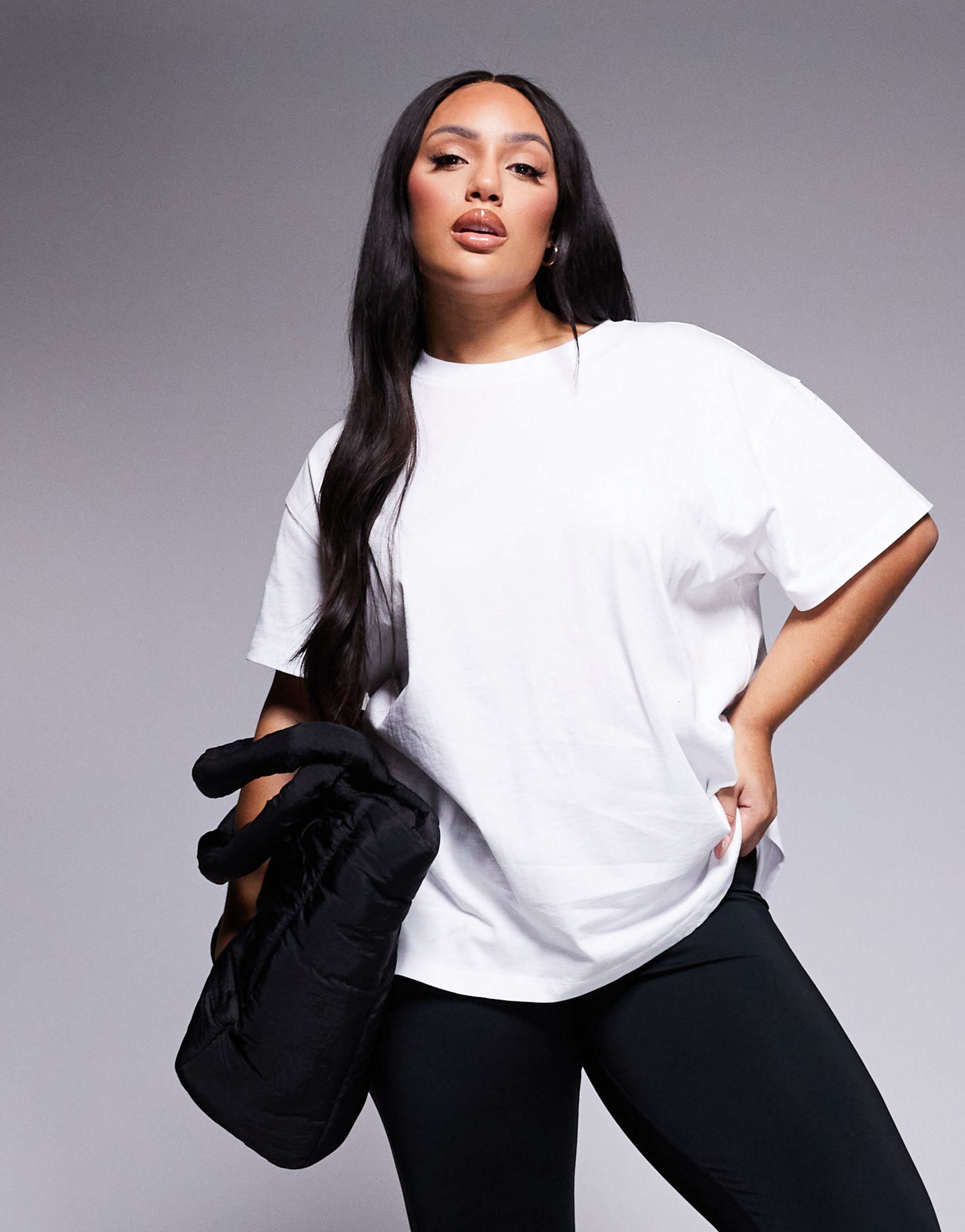 4505 curve icon oversized cotton t-shirt with quick dry finish in white