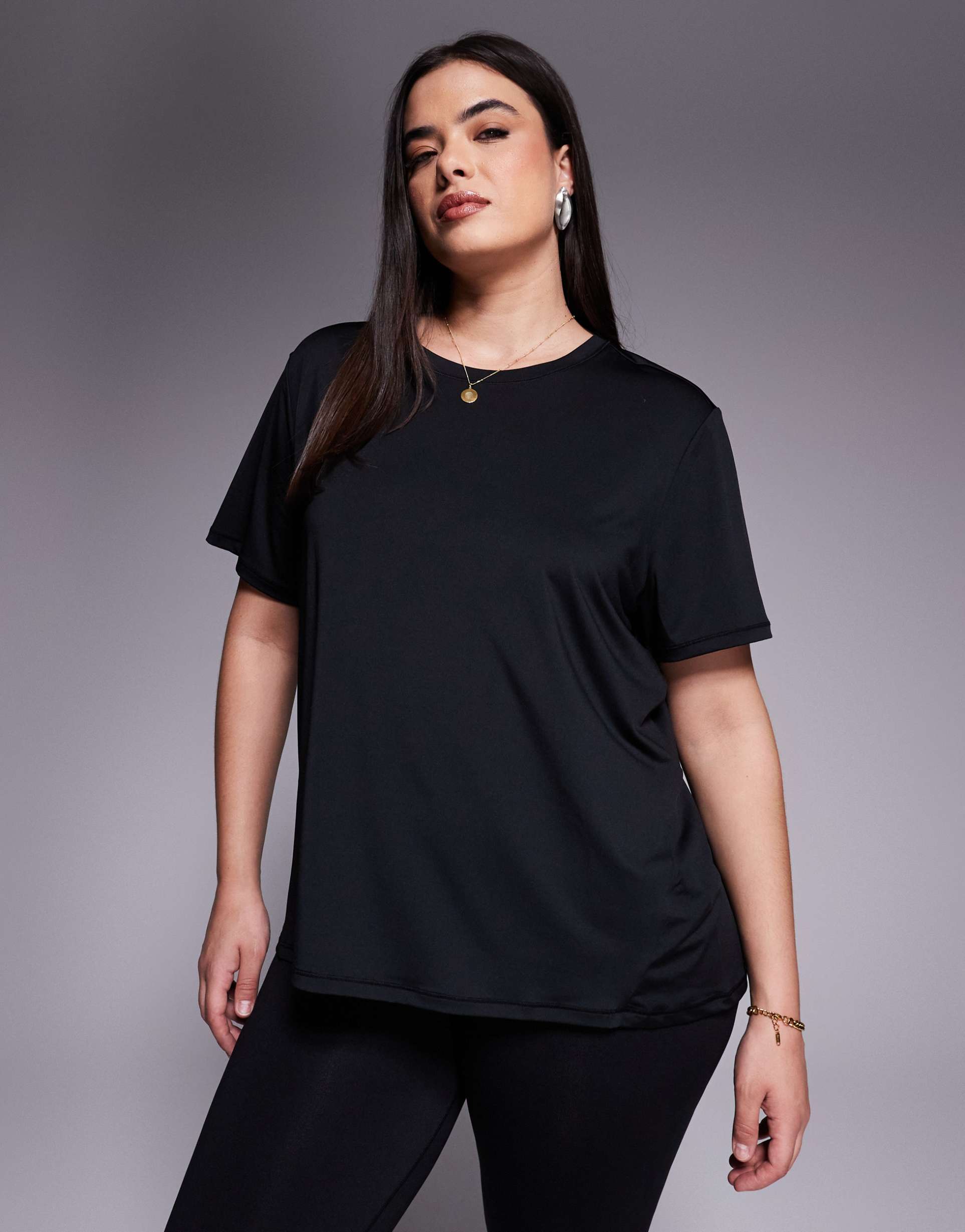 4505 curve icon performance t-shirt with quick dry in black